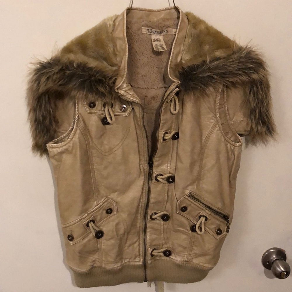 Monoreno
Designer faux leather/fur Vest, large